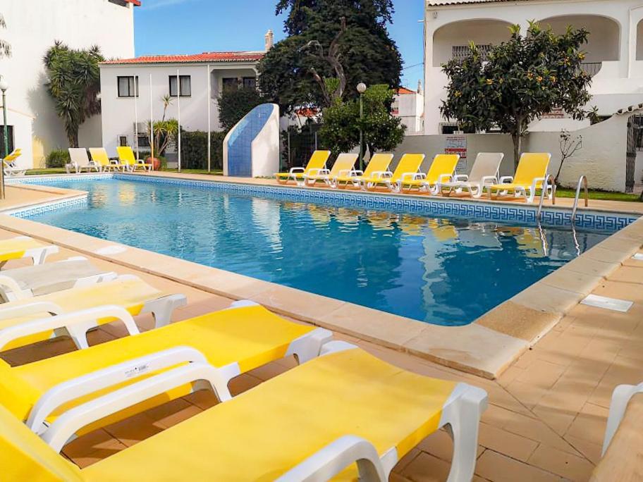 Apartamento Tio Pedro - By Bedzy Albufeira Luaran gambar